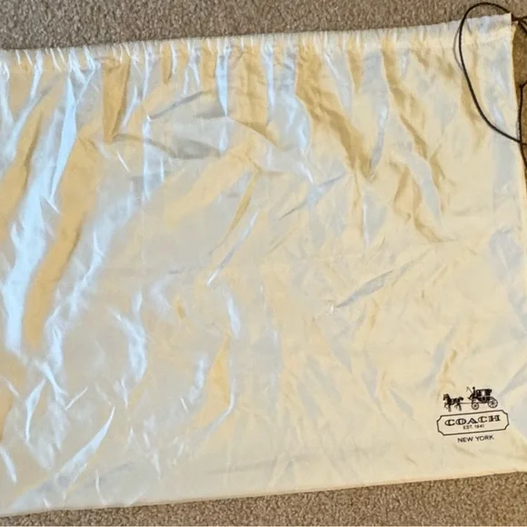 Coach Leather Chelsea Shoulder Bag - Picture 8 of 8